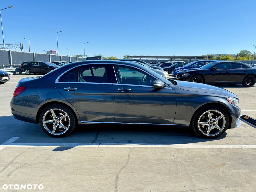 Mercedes-Benz Klasa C 300 7G-TRONIC Avantgarde - 7