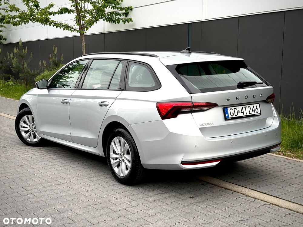 Skoda Octavia - 3