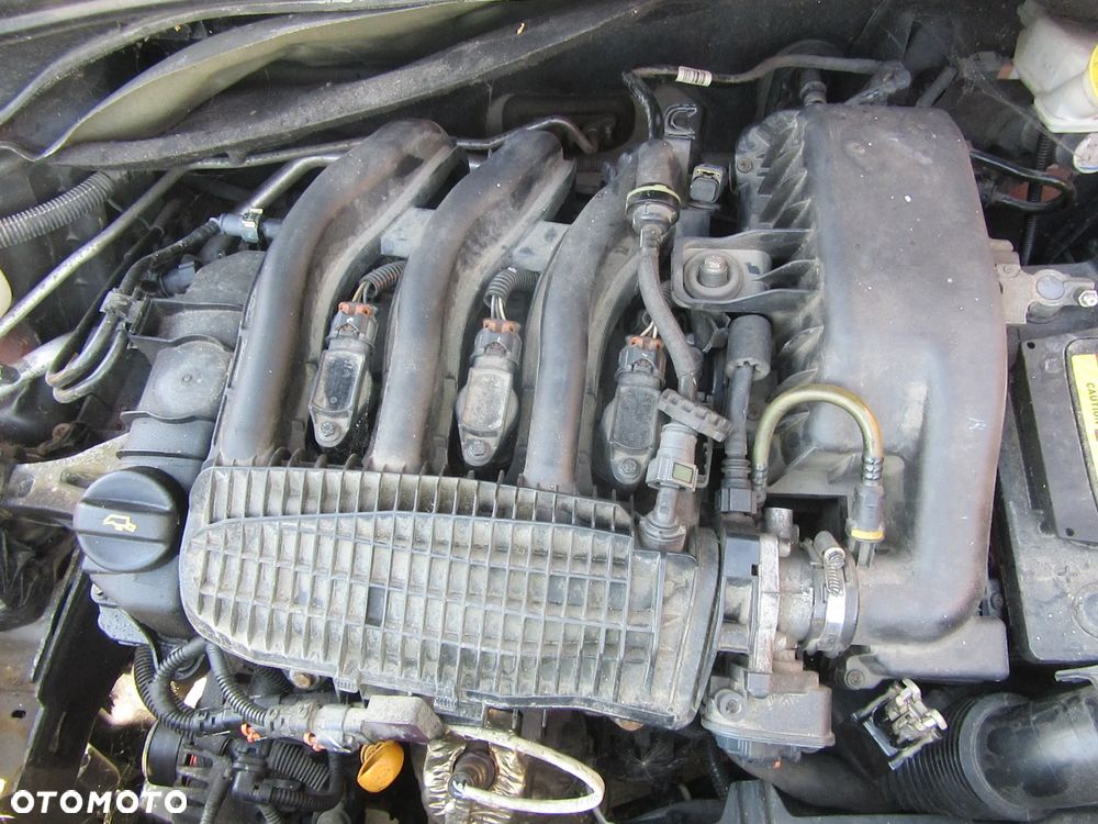 SILNIK 1.2i 82KM Citroen C4 Cactus 2014 Wszystkie części