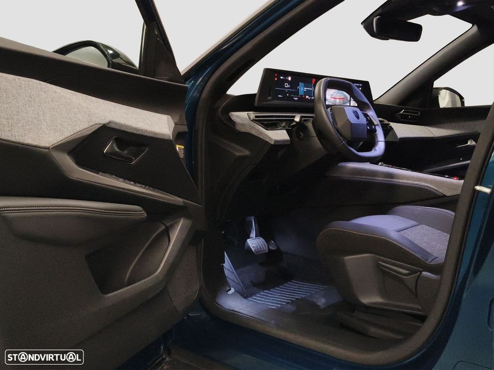 Peugeot 5008 Hybrid 145 e-DSC6 Allure - 13