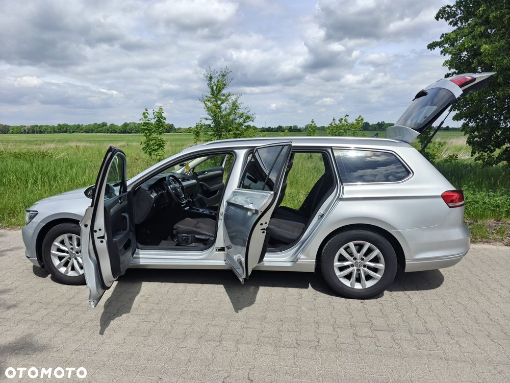 Volkswagen Passat - 16
