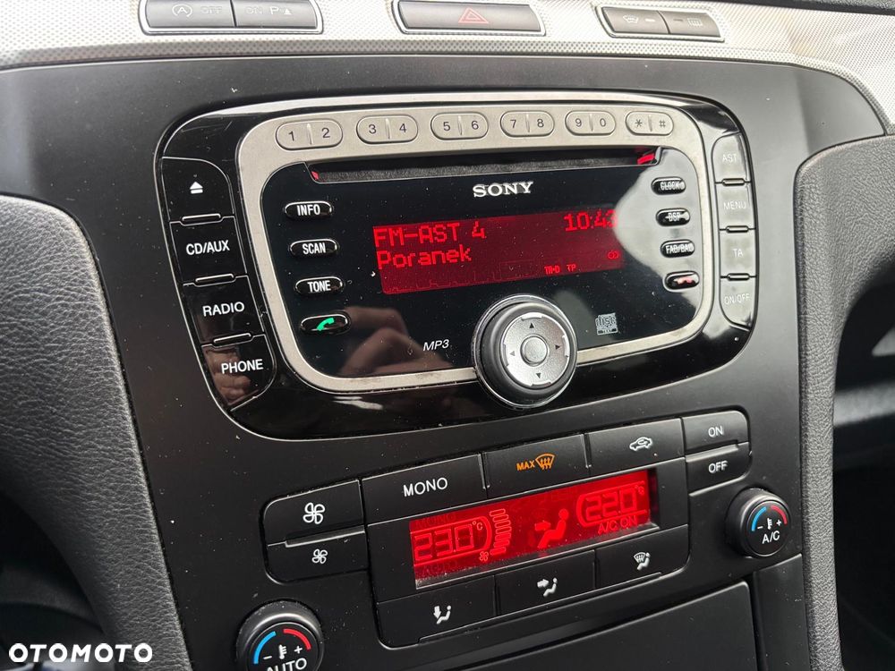 Ford Galaxy 1.6 EcoBoost Start/Stop Champions Edition - 15