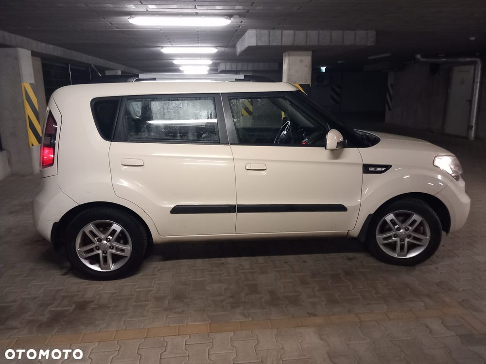 Kia Soul 1.6 L - 7