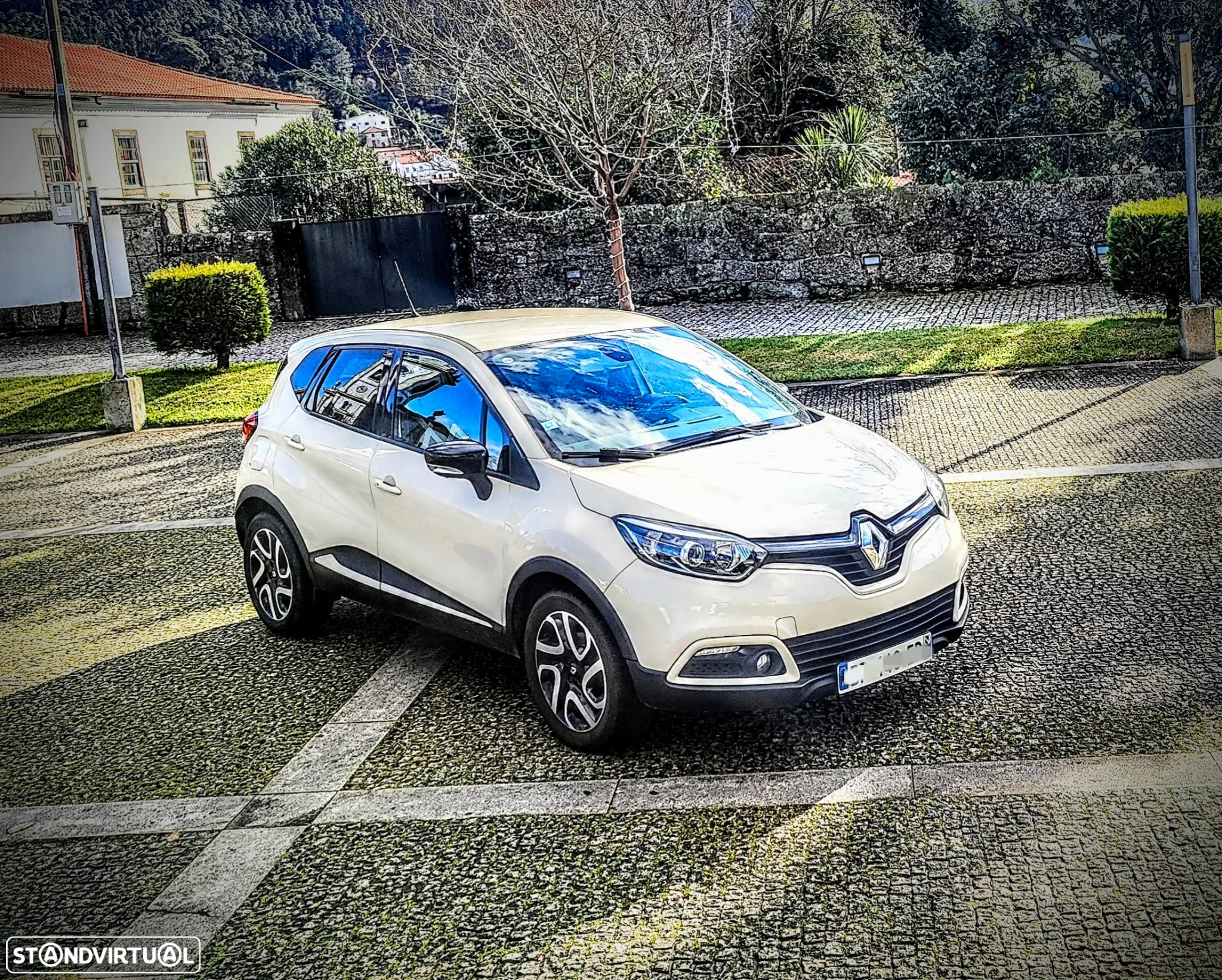 Renault Captur ENERGY TCe 120 EDC Luxe - 27