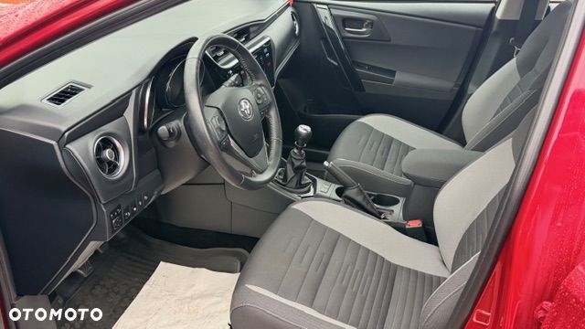 Toyota Auris - 7