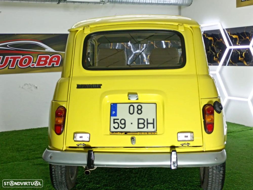 Renault 4 - 25