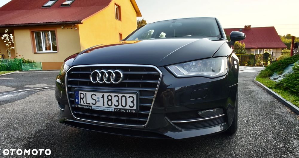 Audi A3 Sportback 1.6 TDI Ambiente - 8