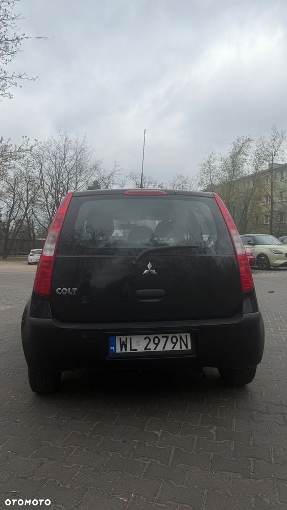 Mitsubishi Colt - 6