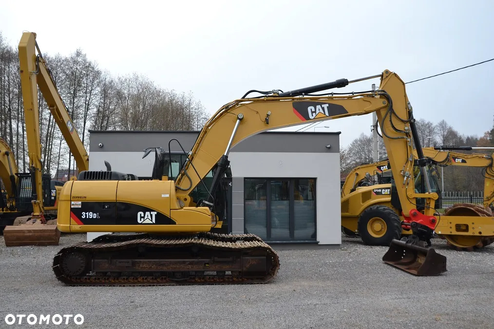 Caterpillar 319 DL - 12