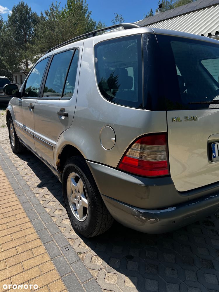 Mercedes-Benz ML - 9