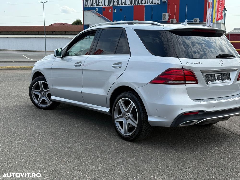 Mercedes-Benz GLE 350 d 4Matic 9G-TRONIC AMG Line - 8