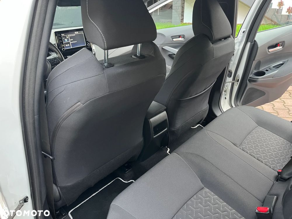 Toyota Corolla 1.8 Hybrid Comfort - 22