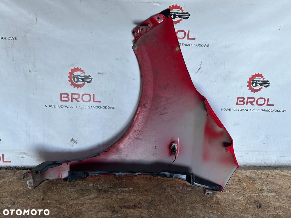 BŁOTNIK PRZEDNI PRAWY HYUNDAI I10 08-12  H4 - 5