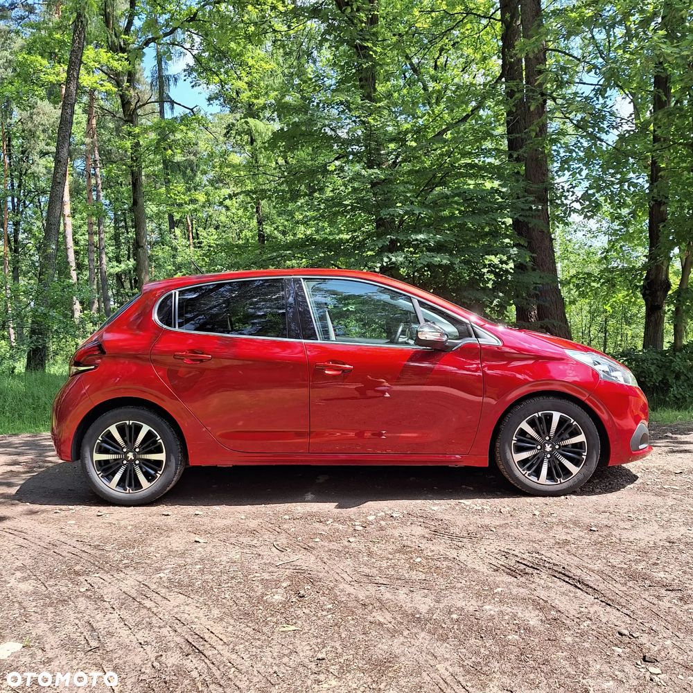 Peugeot 208 PureTech 110 Stop & Start Allure - 25