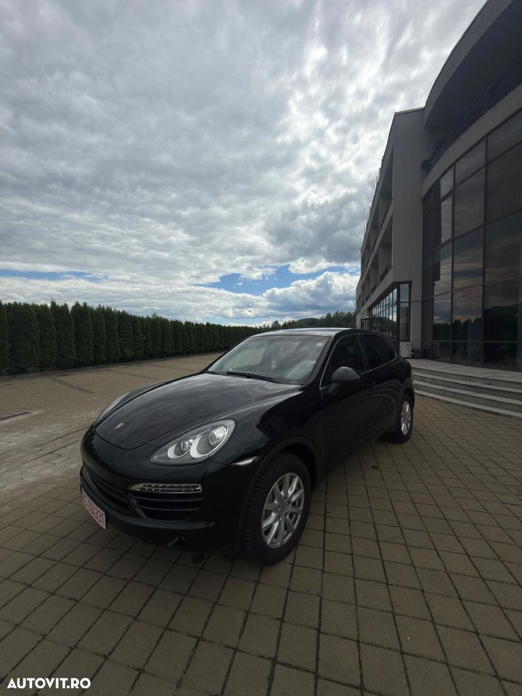 Porsche Cayenne - 2