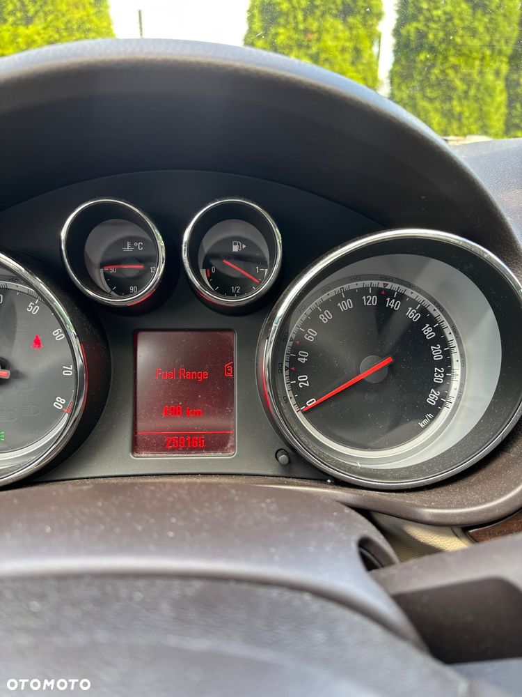 Opel Insignia 2.0 T Cosmo - 11