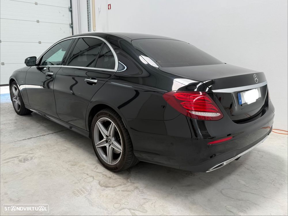 Mercedes-Benz E 300 de AMG Line - 39