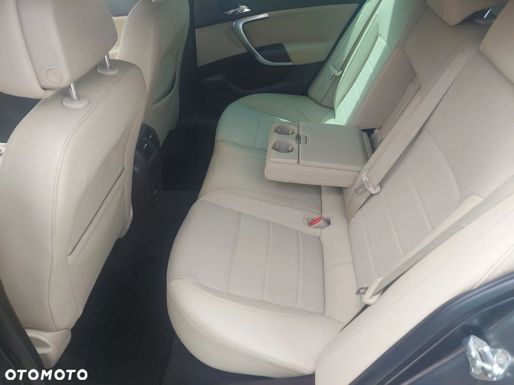 Opel Insignia 2.0 CDTI Cosmo ecoFLEX - 9