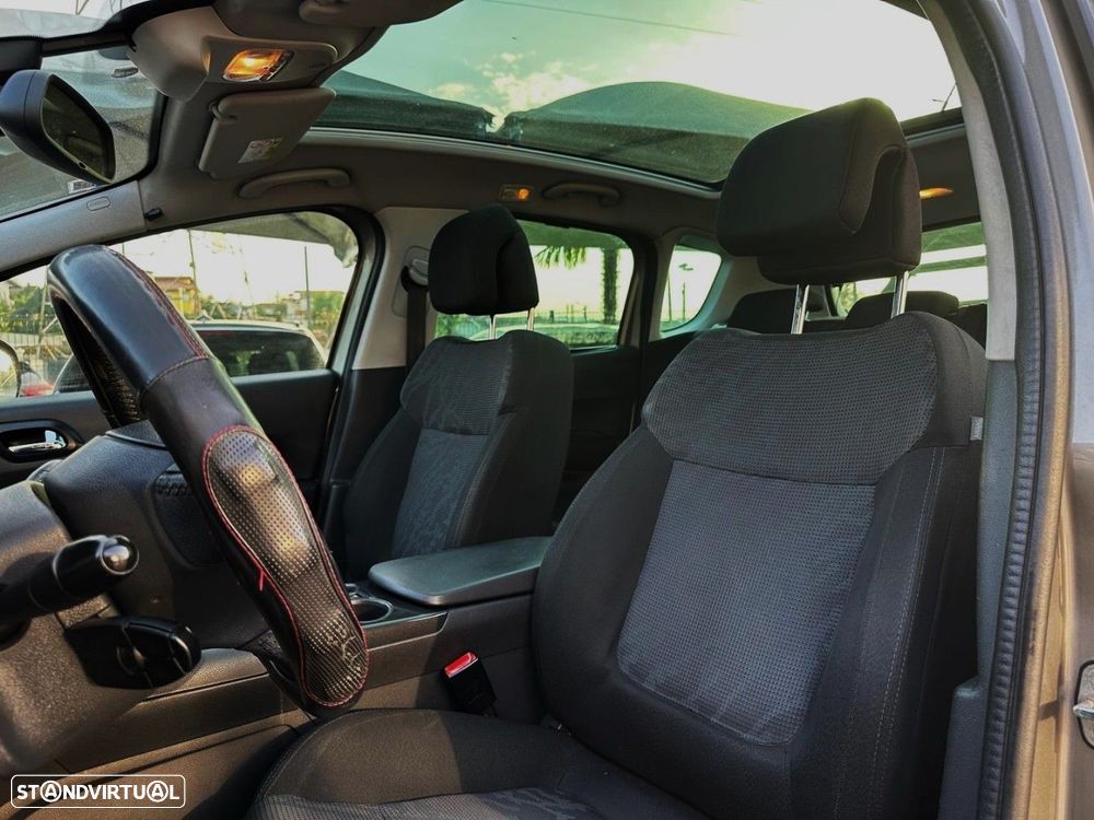 Peugeot 3008 1.6 HDi Sport - 28