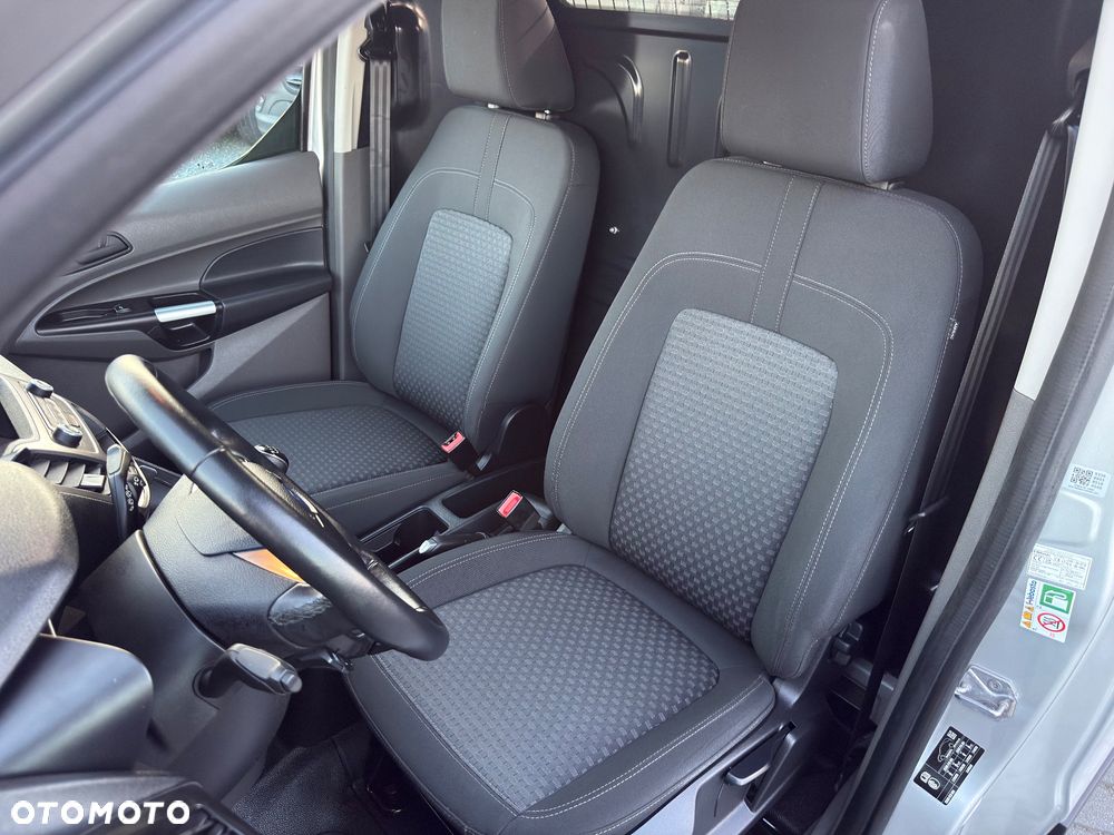 Ford Transit Connect - 12