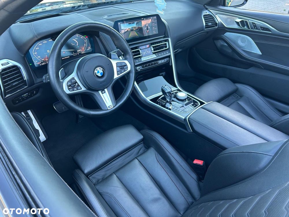 BMW Seria 8 M850i xDrive - 22