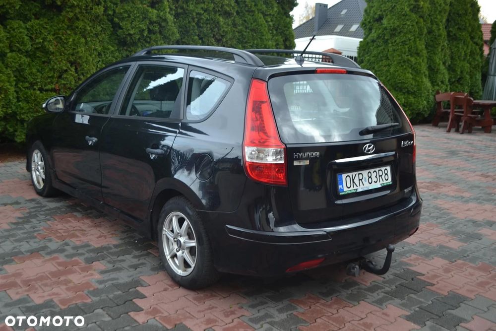 Hyundai i30 i30cw 1.6 CRDi UEFA EURO 2012 Edition - 8