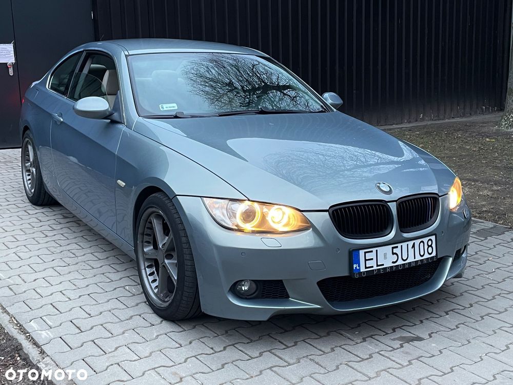 BMW Seria 3 325i M Sport Edition - 1