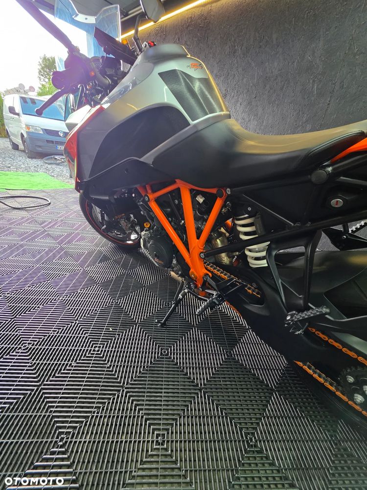 KTM Super Duke - 32