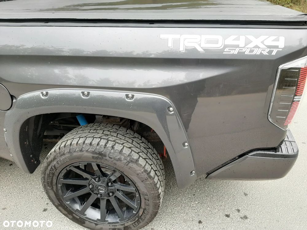 Toyota Tundra - 11