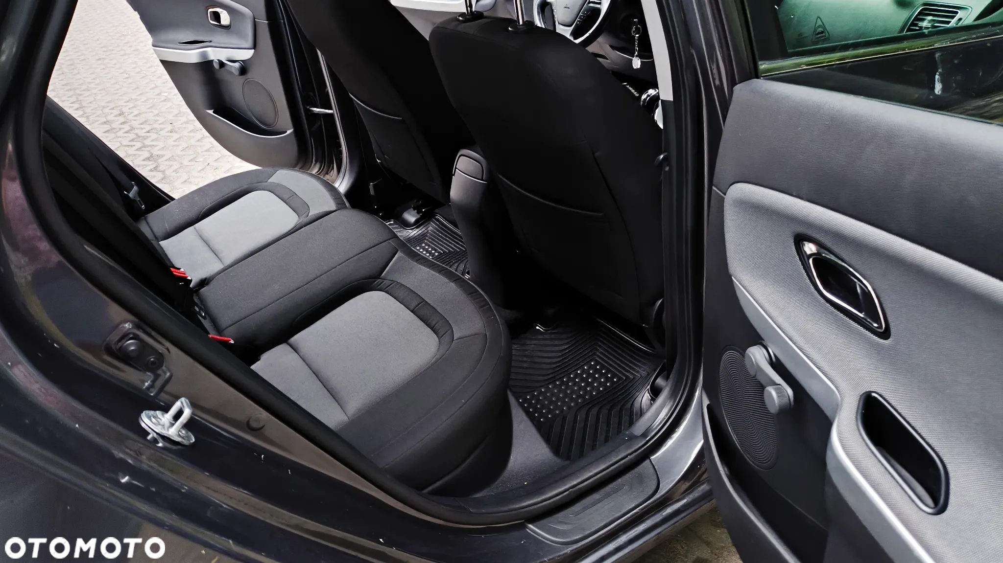 Kia Ceed - 21