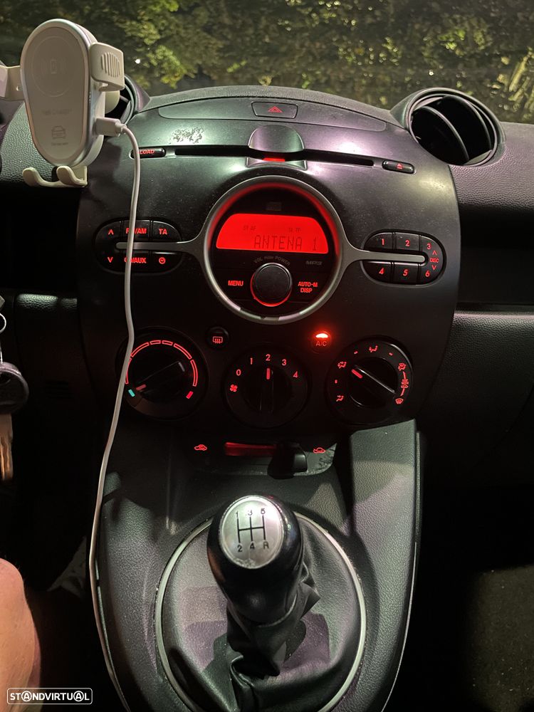 Mazda 2 - 7