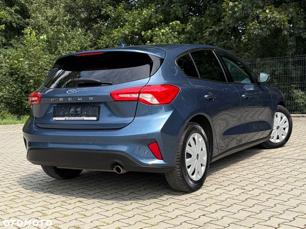 Ford Focus 1.0 EcoBoost Trend - 27
