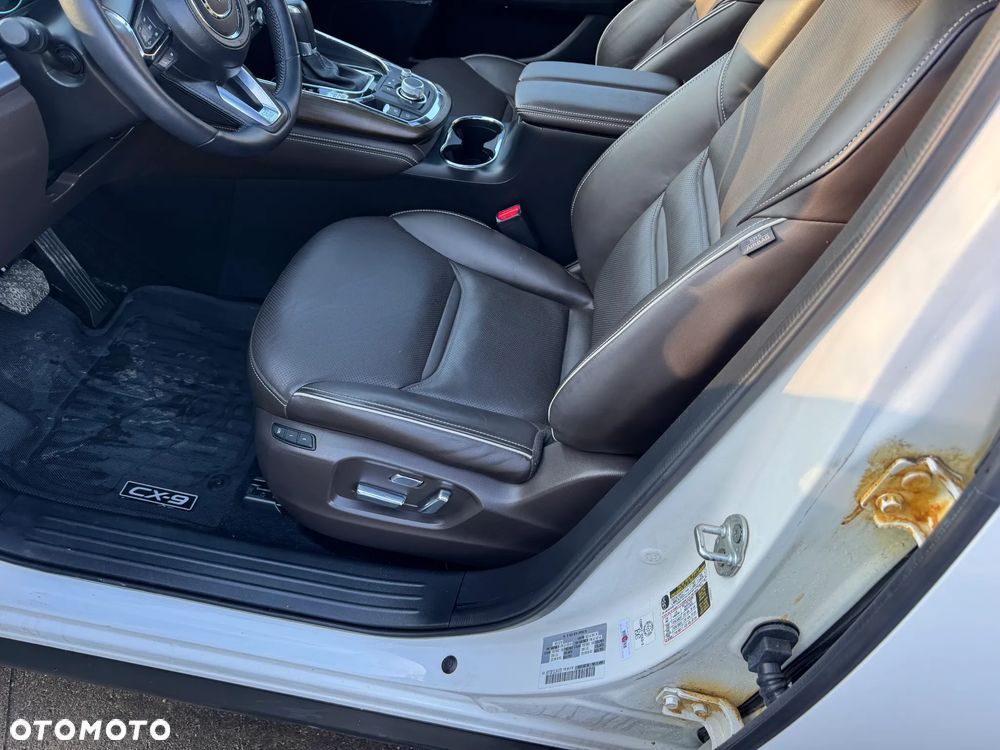 Mazda CX-9 - 18