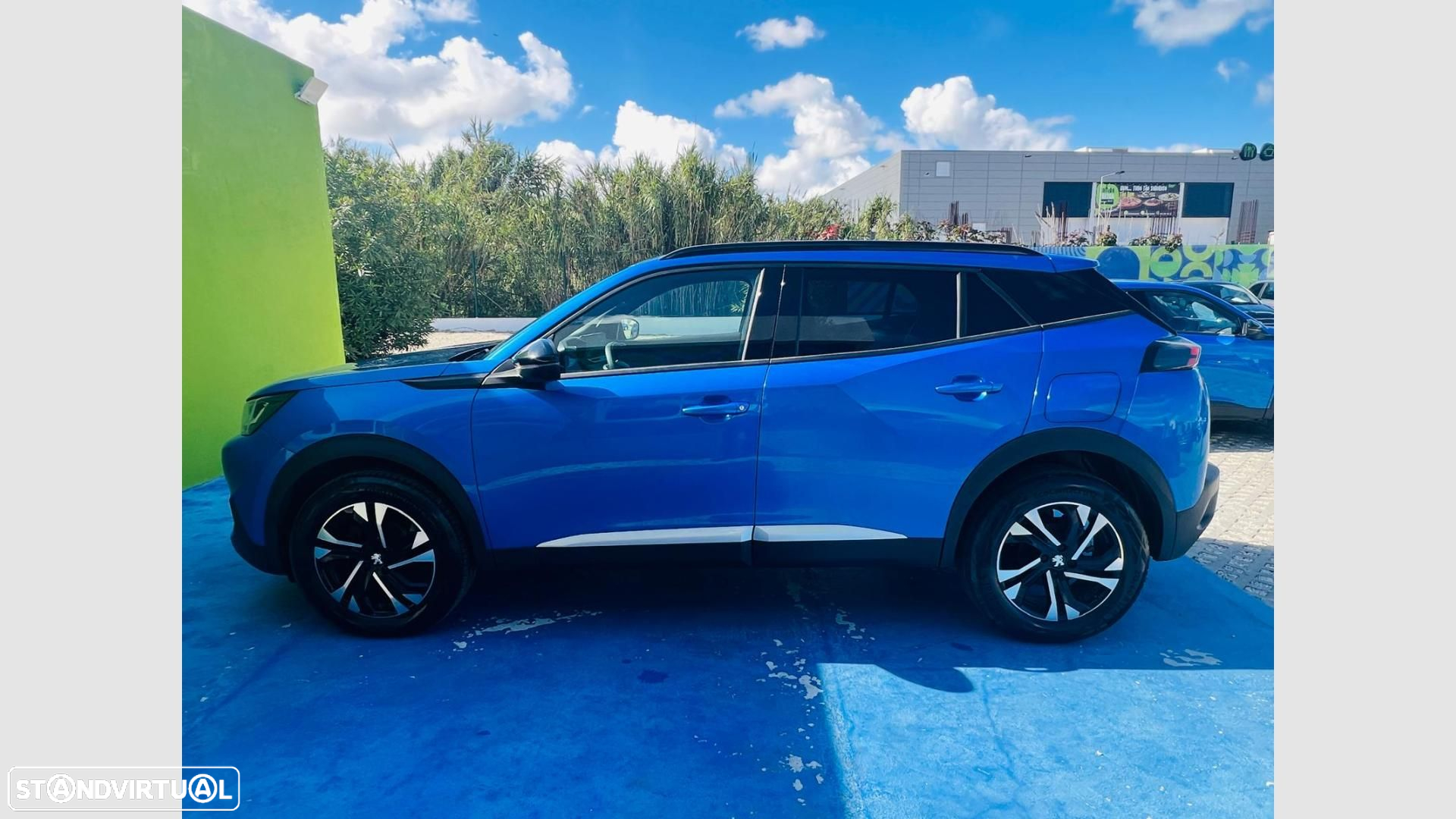 Peugeot 2008 1.2 PureTech Allure - 4