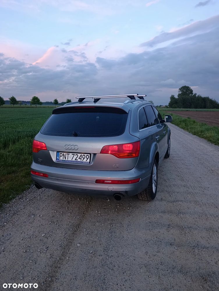 Audi Q7 - 4