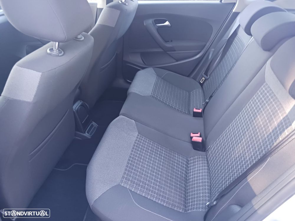 VW Polo 1.4 TDi BlueMotion - 35