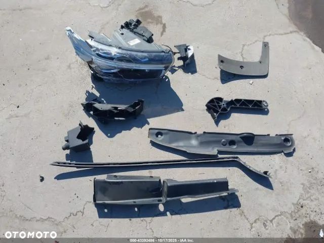 Volvo XC 40 T4 R-Design - 12