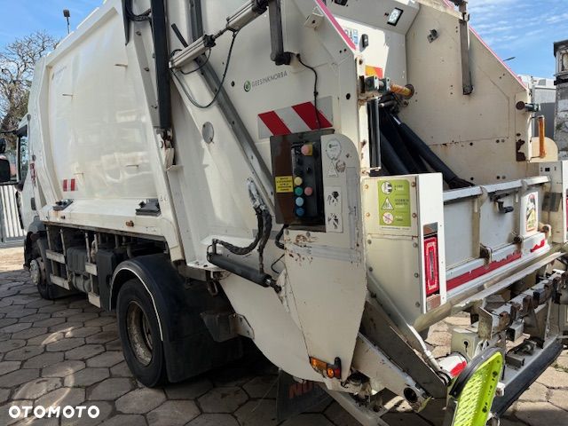 Renault D16 śmieciarka Euro 6 - 8
