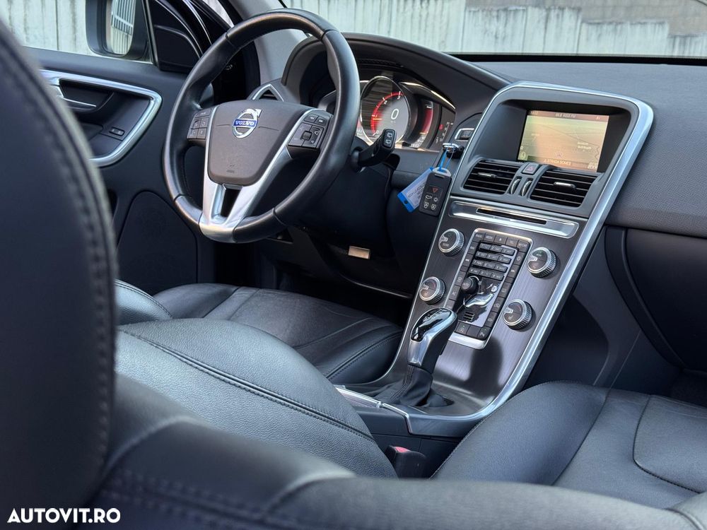 Volvo XC 60 D4 Geartronic Summum - 22