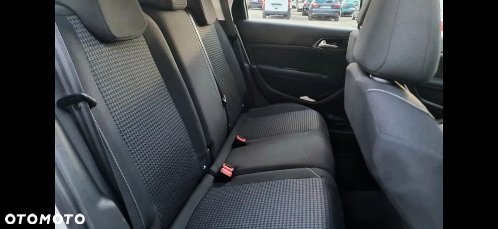 Peugeot 308 BlueHDi FAP 130 EAT8 Stop & Start GT Pack - 28