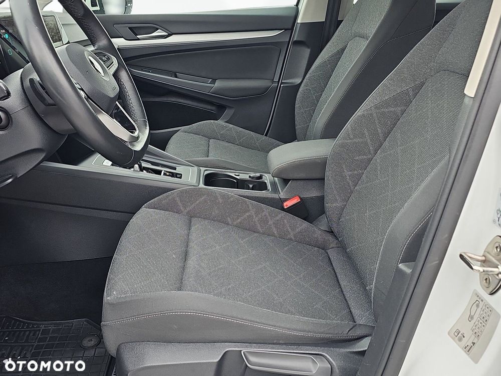 Volkswagen Golf - 23