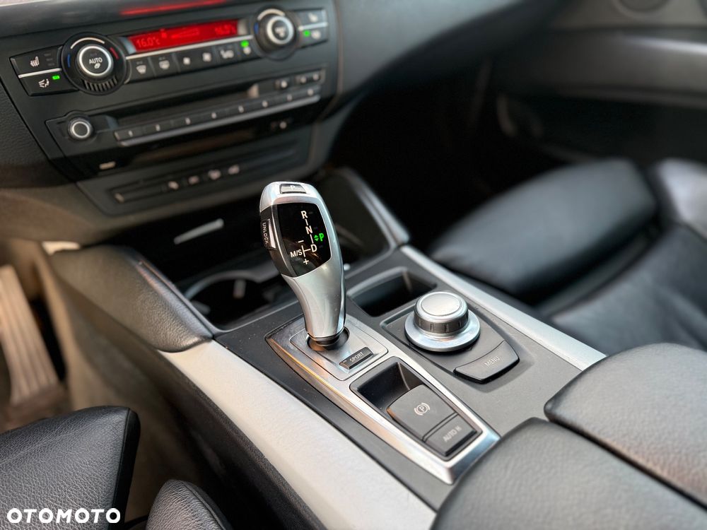 BMW X6 - 24