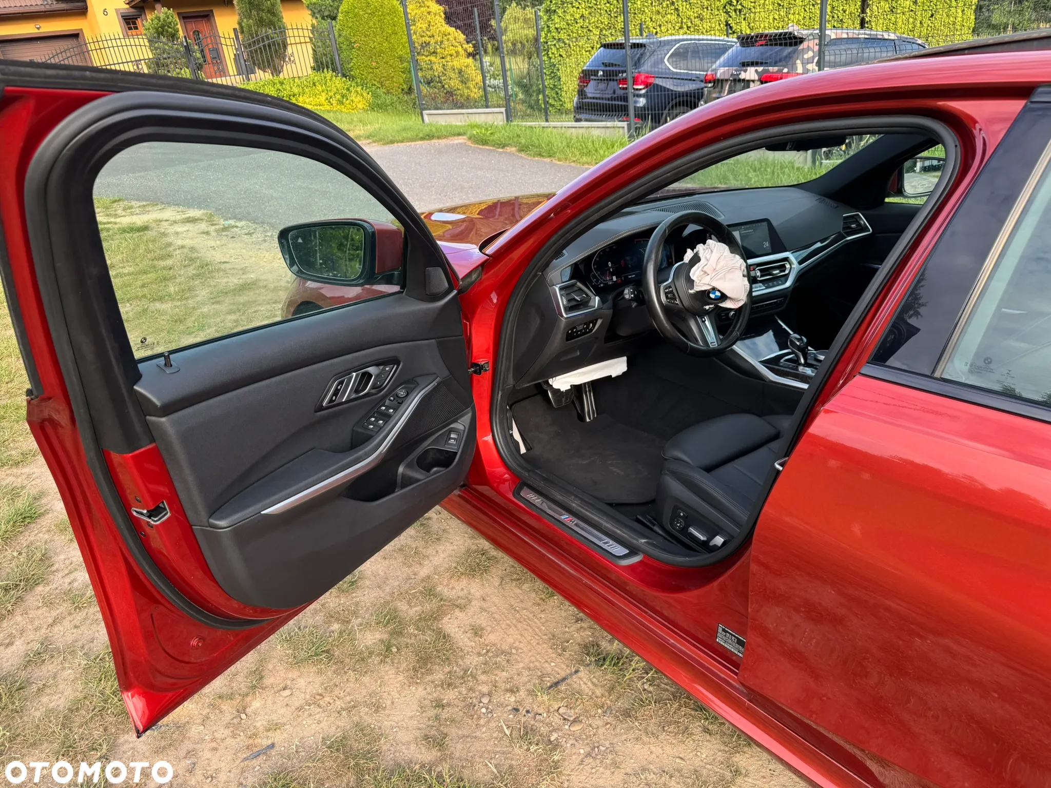 BMW Seria 3 330i M Sport - 10
