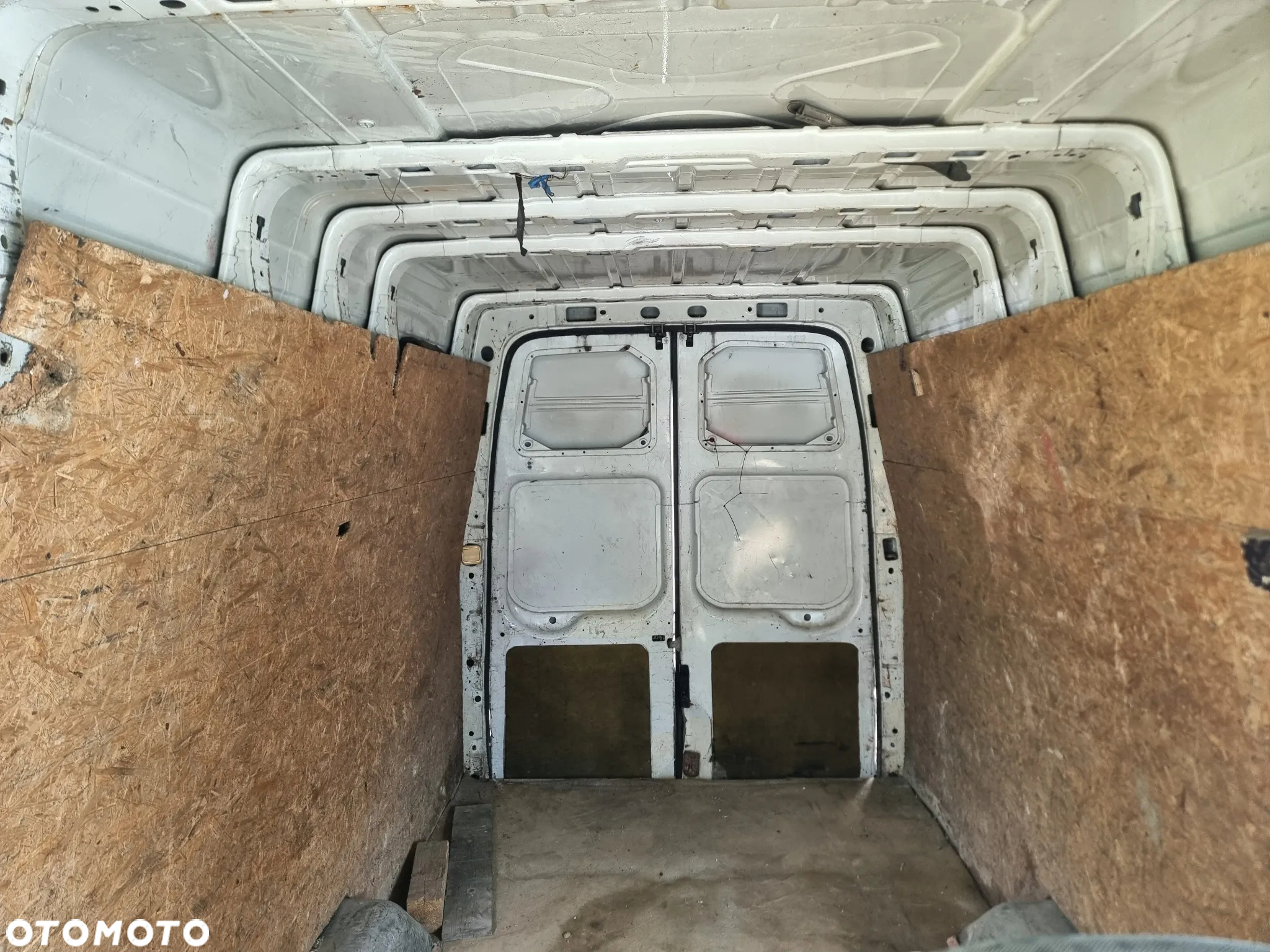 Ford Transit - 6