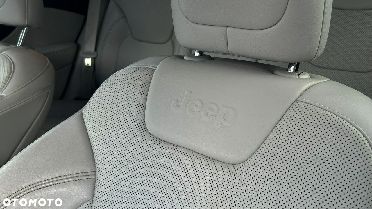 Jeep Cherokee 3.2 V6 Active Drive I Limited - 13