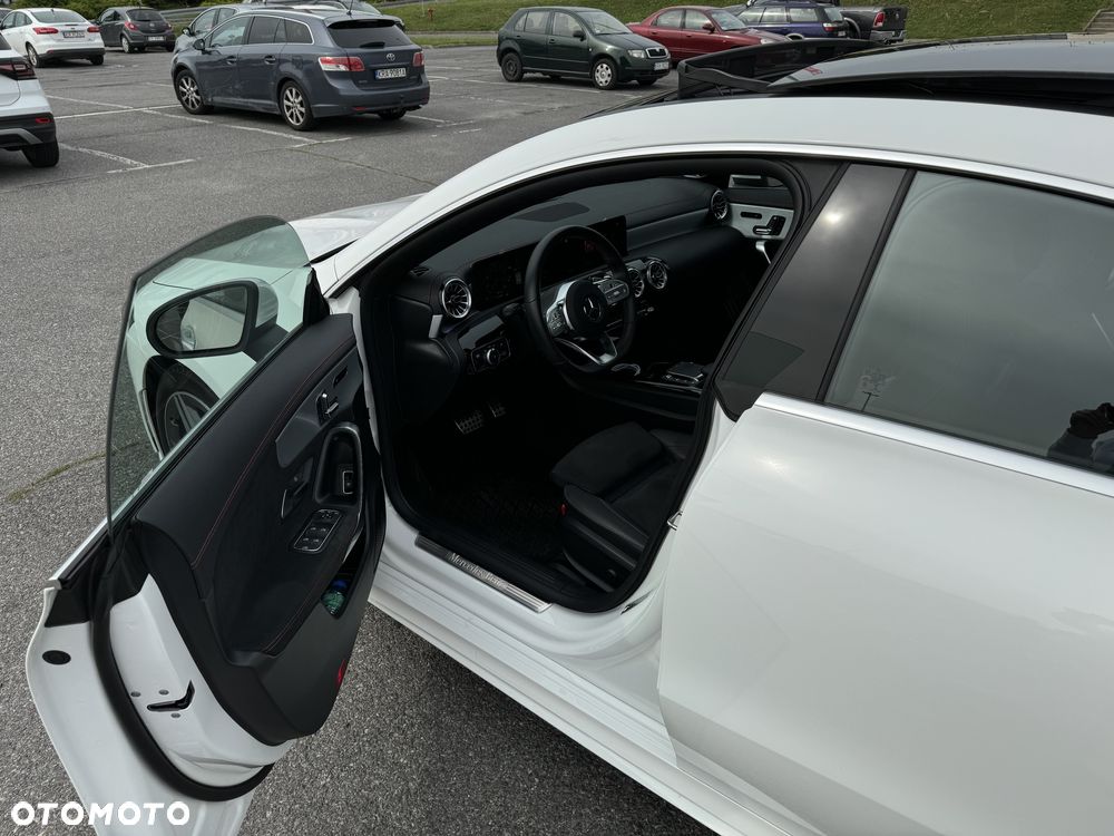 Mercedes-Benz CLA 250 AMG Line 7G-DCT - 2