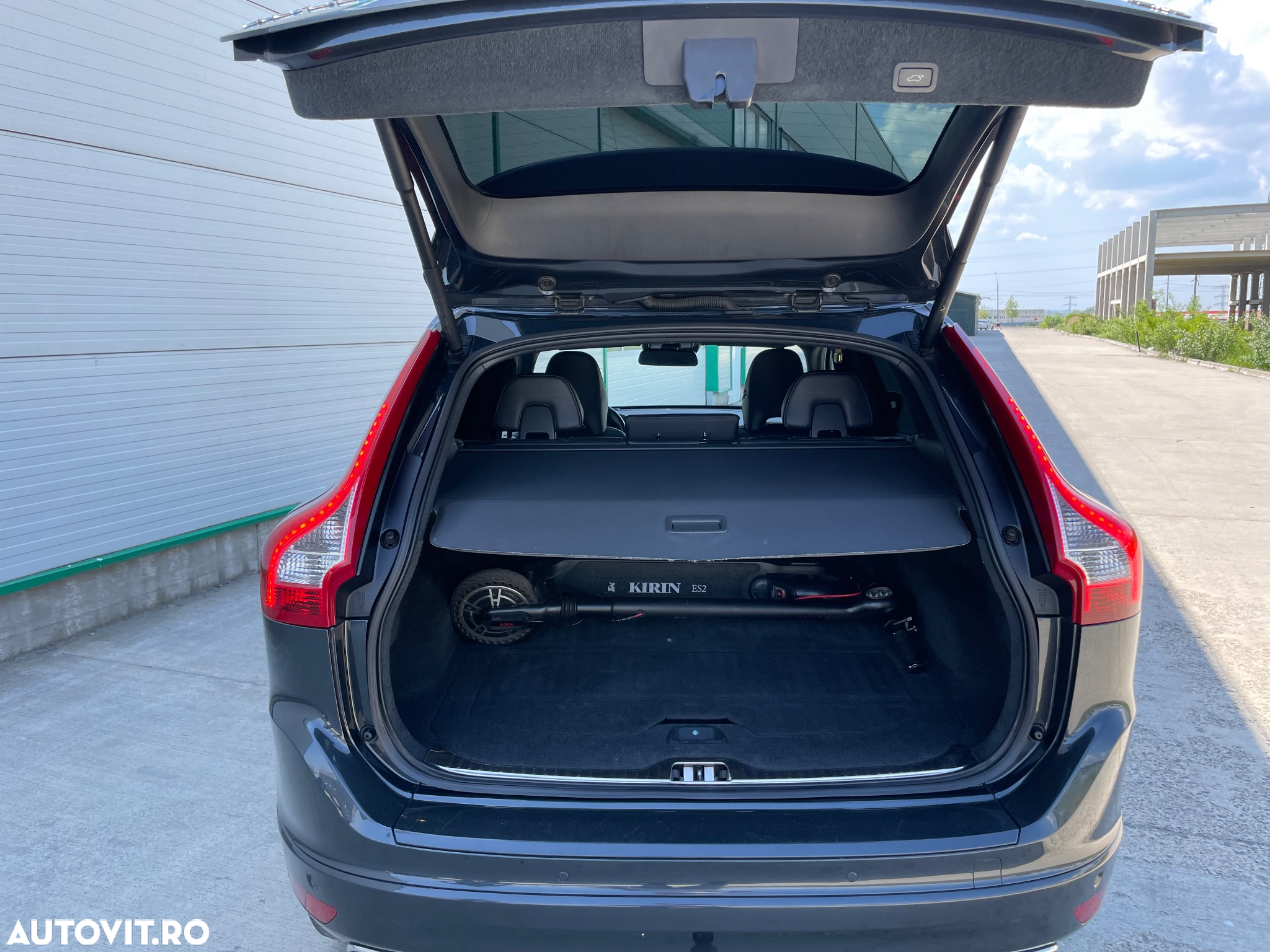 Volvo XC 60 D5 AWD Geartronic Summum - 21