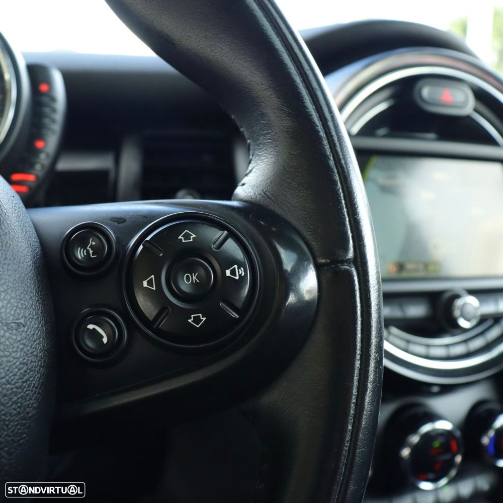 MINI 3 Portas Cooper D - 17
