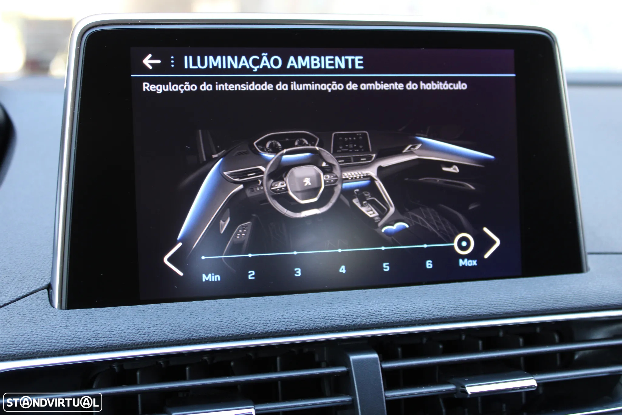 Peugeot 5008 1.5 BlueHDi Allure EAT8 - 38