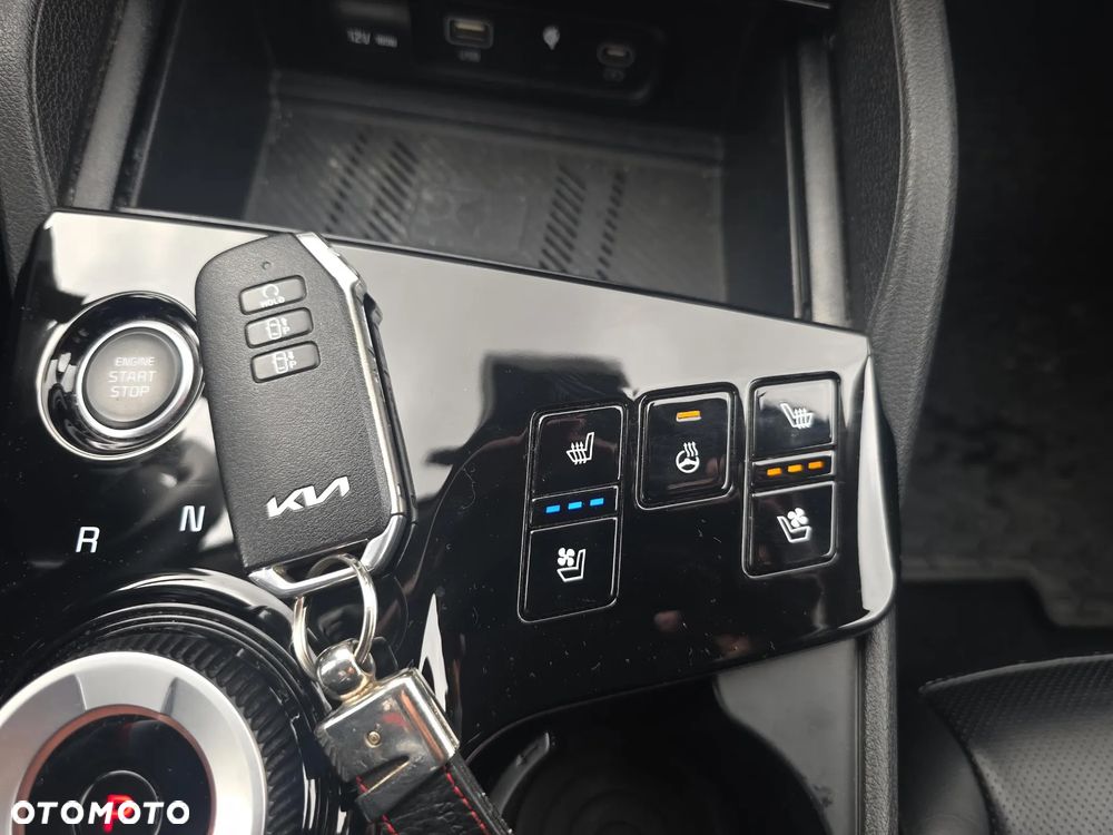 Kia Sportage 1.6 T-GDI HEV Business Line 2WD - 25